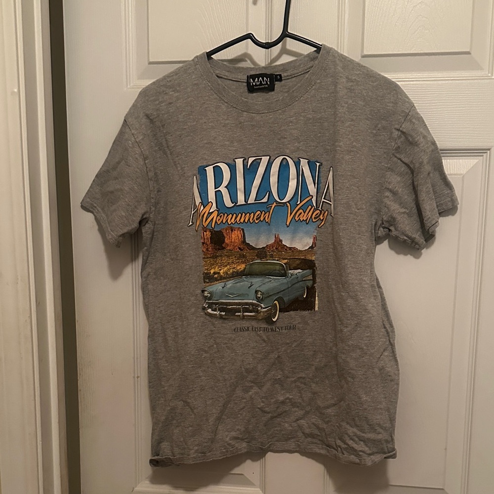 Boohoo Man Graphic Gray T-Shirt